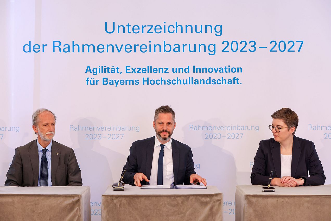 Prof. Rainer Kotzian unterzeichnet Rahmenvereinbarung Hochschulen 2023 bis 2027 